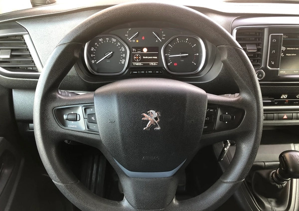 Peugeot Traveller cena 99900 przebieg: 174955, rok produkcji 2017 z Pionki małe 529